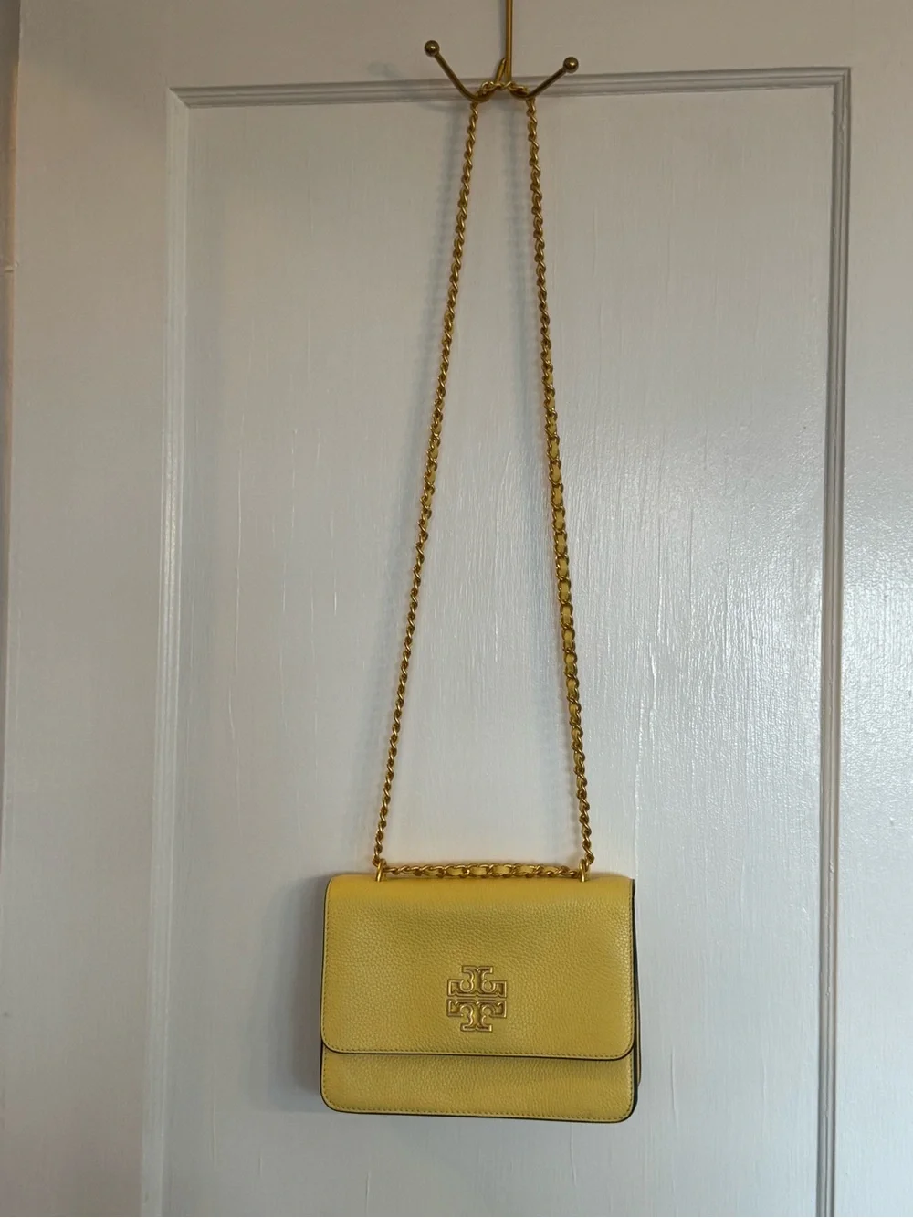 Tory Burch compact pebbled